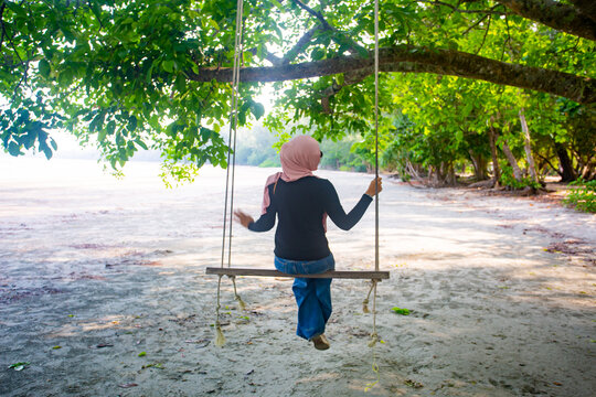 wooman on swing
