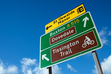 Derbyshire sign post direction to Buxton A515 and Dovedale © Ian