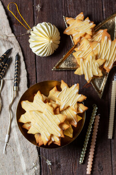 Christmas Shortbread Cookies with Icing and Festive Decorations