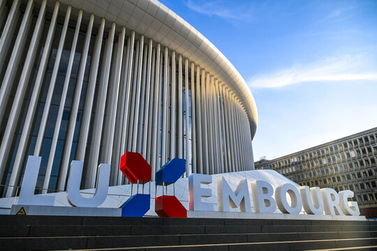 Luxembourg quartier affaires Kirchberg immobilier Philarmonie