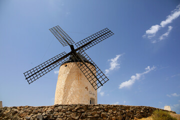 Molinos de viento © noarevadi