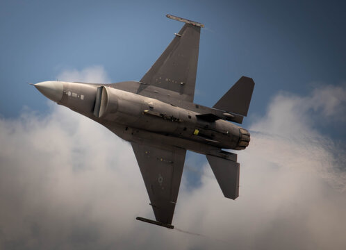 f-16 in flight