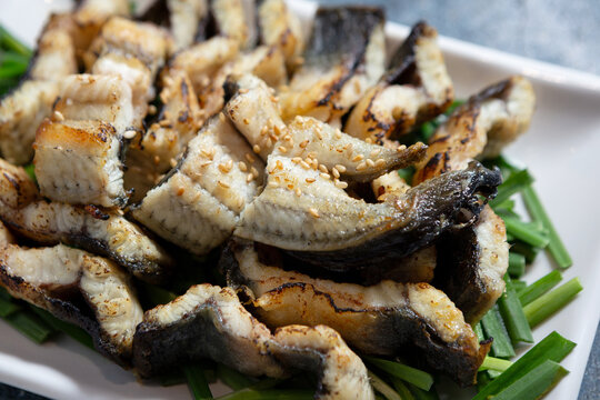 eels split and broiled[grilled] in soy, broiled eels