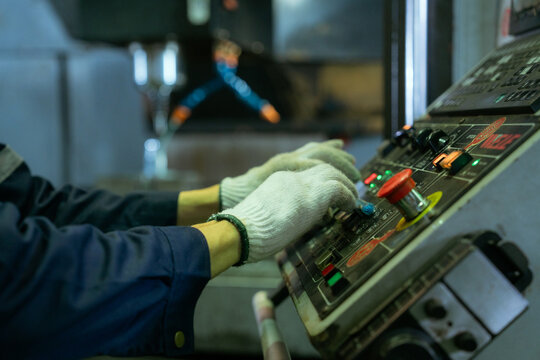 Hand and control panel board.