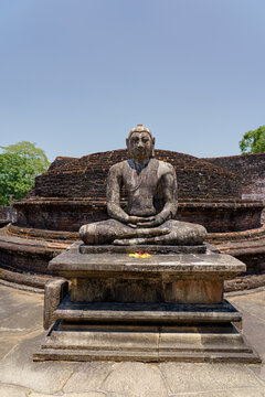 Seated Buddha Statue at Dalada Maluva, Polonnaruwa, Sri Lanka