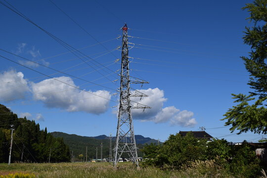 送電塔 高電圧交流