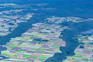 群馬県子持山からの眺望 昭和村のパッチワーク状の畑と田園風景 © ramustagram