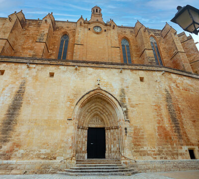 A visit to the town of Ciutadella, featuring its famous cathedral