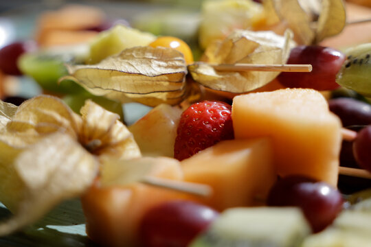 Obstspie&szlig;e als Dessert bei einem Buffet