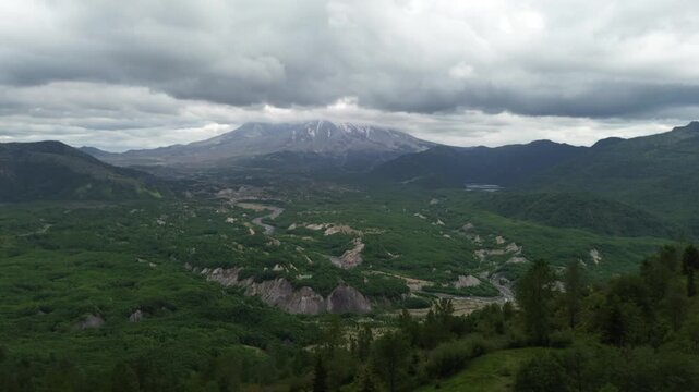 Elk Rock viewpoint - Mt St Helens - Washington