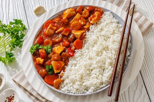 Sweet chili chicken bites with veggies and rice
