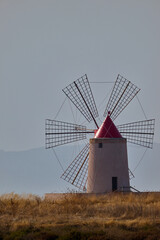 traditional windmill in sicily © Duvekot Fotografie