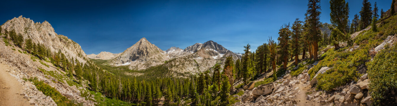 Panorama Of Bubs Creek Trail Looking Out Over West Vidette In Kings Canyon
