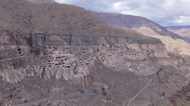 Aerial footage reveals the spectacular Vardzia Cave Town carved into the cliffs above the Mtkvari River, highlighting Georgia&rsquo;s extraordinary medieval rock-cut heritage and dramatic landscape.