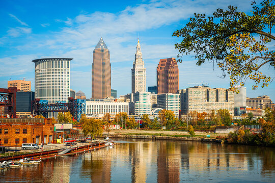 Cleveland, Ohio, USA skyline on the Cuyahoga River