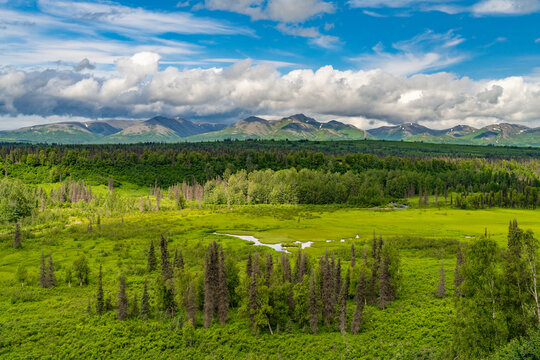A national park and nature reserve shaped by glaciers over centuries. The highest mountain in North America, Denali (formerly Mount McKinley) is located here at 6,190 metres above sea level.
