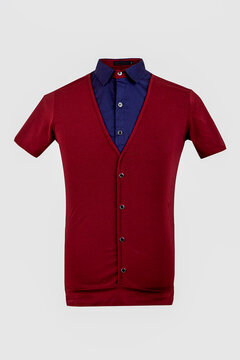 Men&rsquo;s burgundy short sleeve shirt  