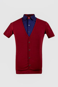 Men&rsquo;s burgundy short sleeve shirt  