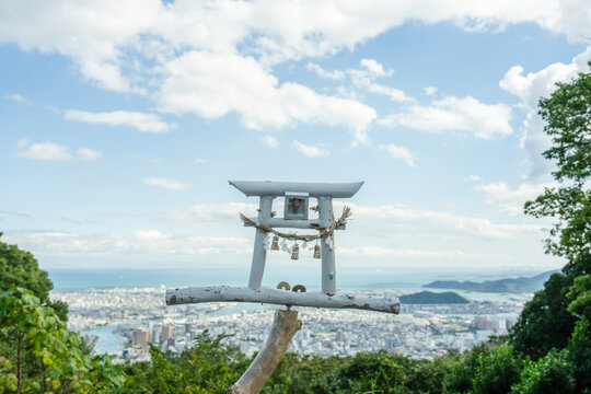 眉山