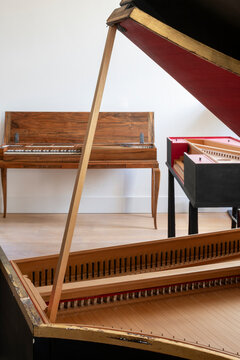 piano and harpsichord