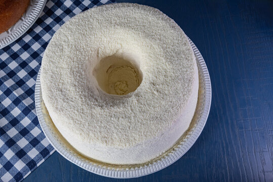 Brazilian bolo de leite ninho - Powdered Milk Cake