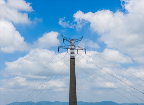 Power transmission tower